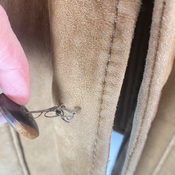 VINTAGE Marlboro Man Rancher Sheepskin Shearling Coat Tailored for Woman in Tan - Picture 6 of 12